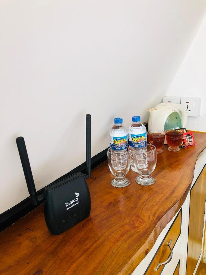 The We2 "Wildwood Elegance Escape" Bed & Breakfast Induruwa Dış mekan fotoğraf